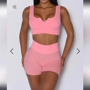 Bombshell Sportswear Figure Scrunch Shorts & Sports Bra NWT